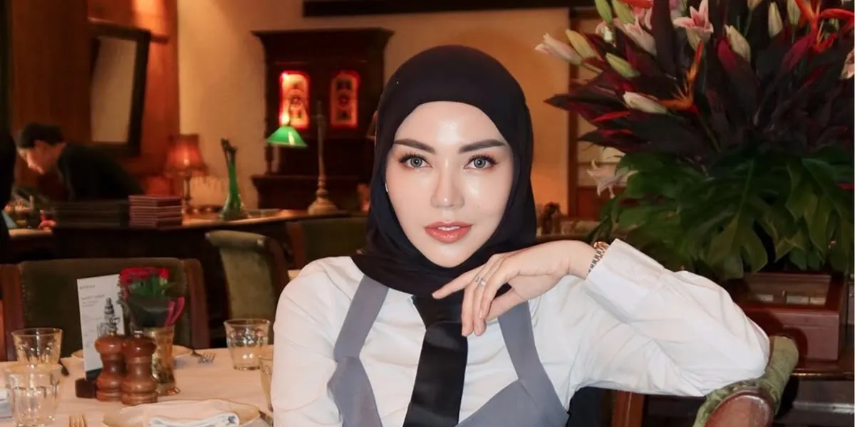 7 Photos of Bella Shofie Sacrificing 13 Cows Through Her Cosmetic Brand, Hoping to Bring Blessings