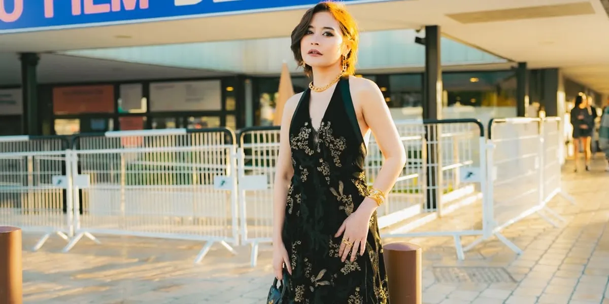 7 Beautiful Photos of Prilly Latuconsina at the Cannes Film Festival, Appearing Elegant in a Black Dress 