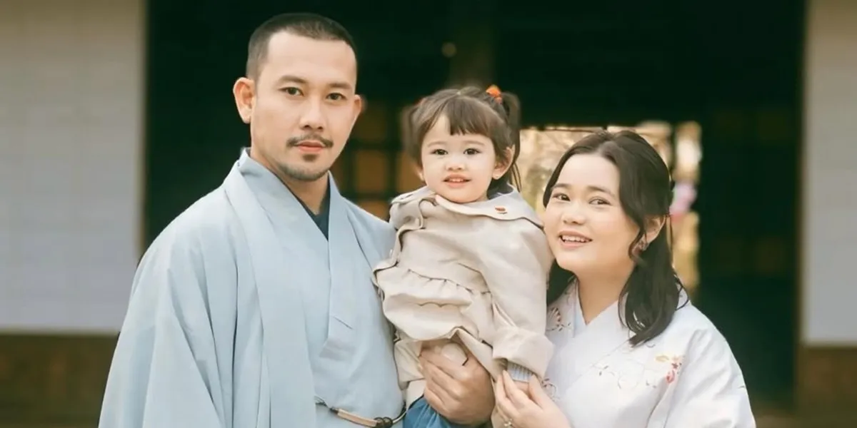 7 Photos of Denny Sumargo's Vacation in Japan, His Only Daughter Becomes the Spotlight