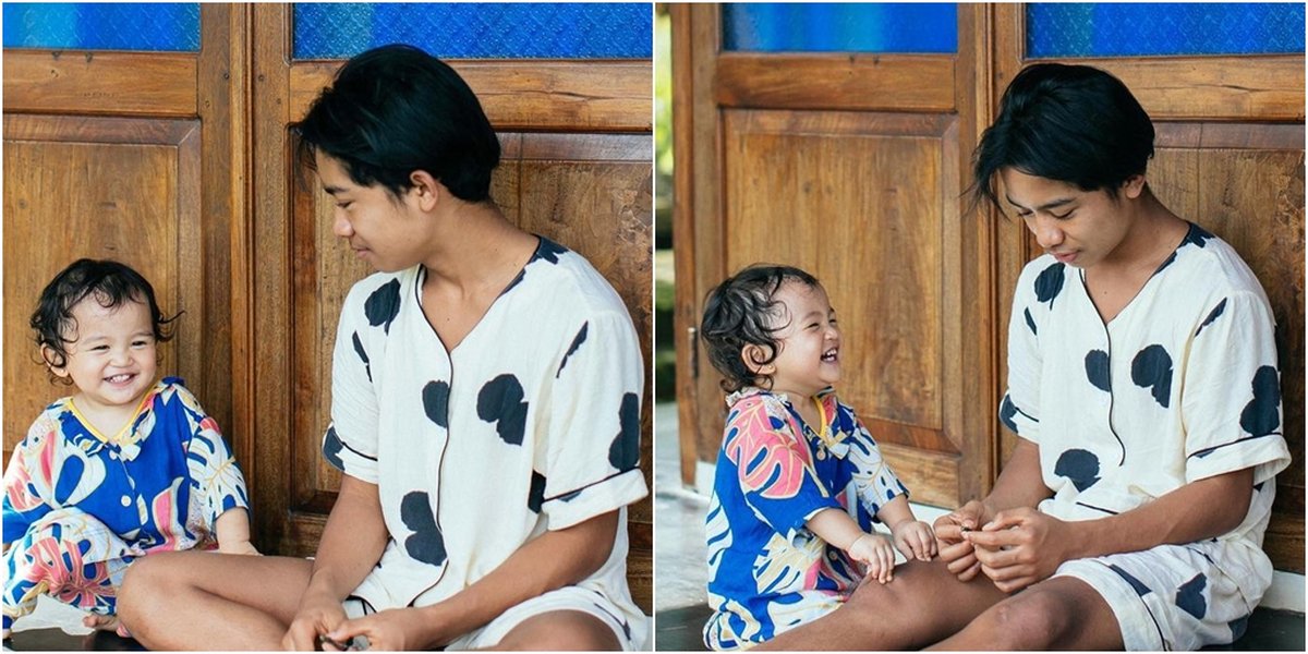 7 Cute Portraits of Thania Putri Onsu with Betrand Peto, Even Just Playing on the Terrace is Fun