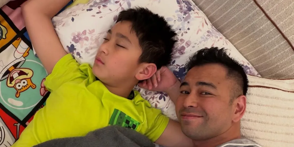 7 Potret Lucu Rafathar Tidur Pulas, Tingkah Jail Raffi Ahmad Cosplay Sang Putra