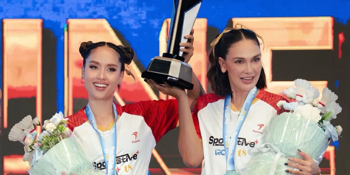 7 Photos of Luna Maya and Cinta Laura as a Team, Competing in Badminton Against Hesti - ATT