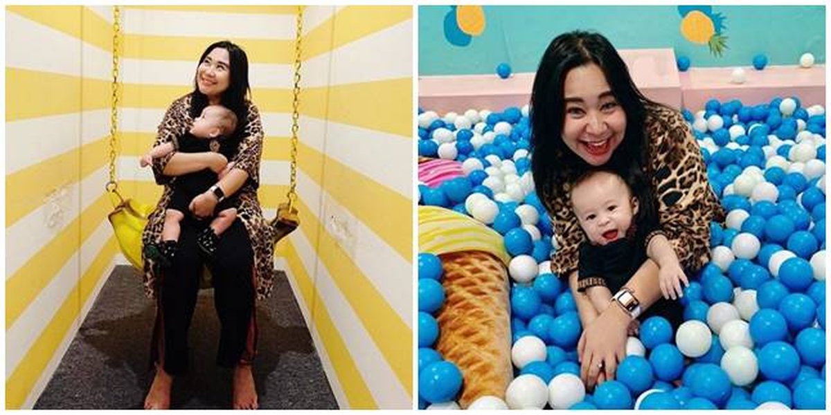 7 Portraits of Former Child Artist Chikita Meidy with Her Child, Warm & Happy!