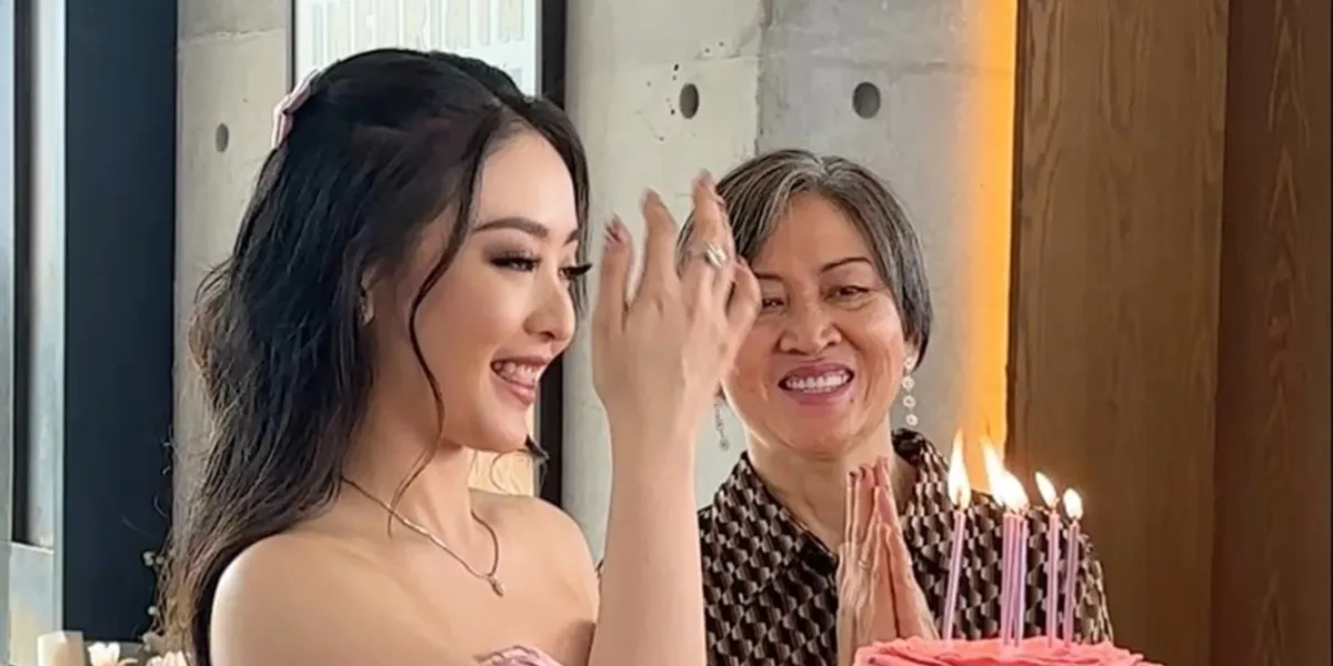 7 Portraits of Natasha Wilona Celebrating Her 27th Birthday, Did Not Expect a Midnight Surprise