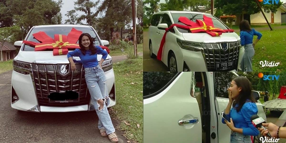 7 Portraits of Sandrinna Michelle, Star of 'DARI JENDELA SMP', Having a Luxury Car at the Age of 14, Finally Fulfilling Childhood Dream