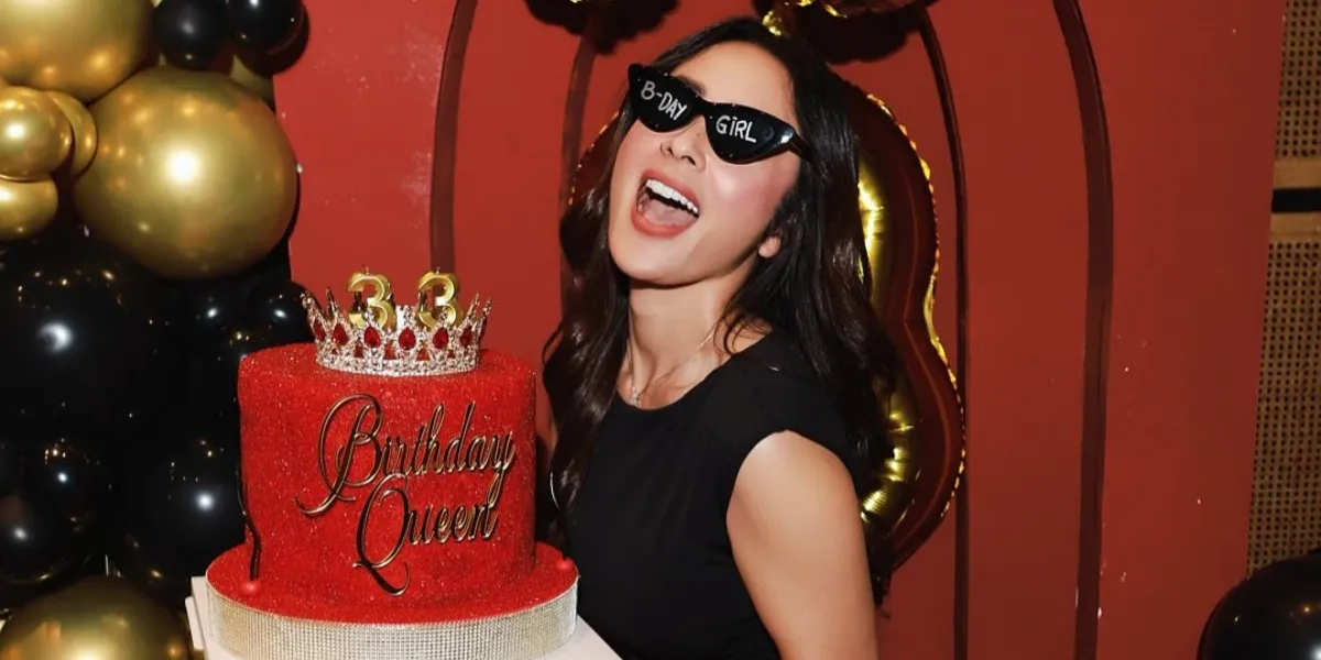 7 Fun Photos of Selvi Kitty's 33rd Birthday Celebration: Forever Young