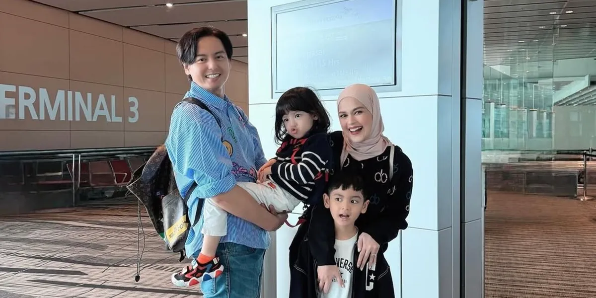 7 Potret Shaquille Anak Kedua Cut Meyriska Rambut Panjang Berponi, Dikira Cewek