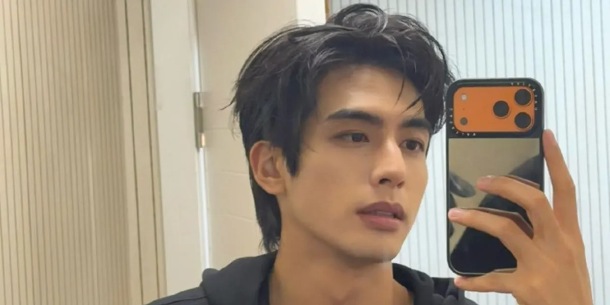 7 Latest Photos of Song Weilong on Weibo, Sharing Daily Activities