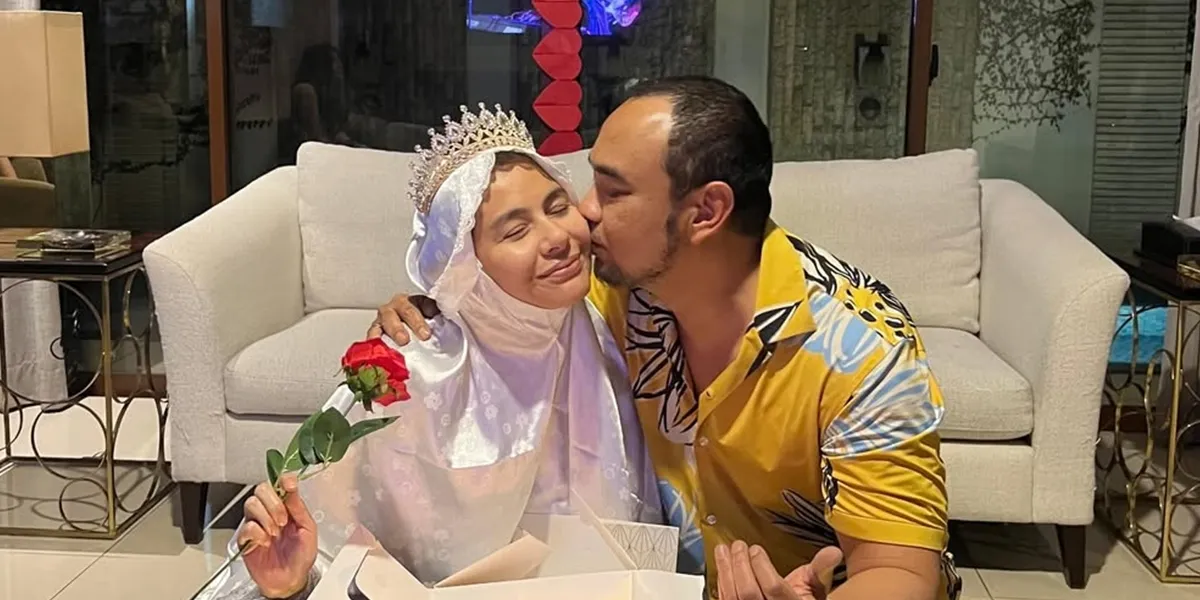 7 Photos of Meisya Siregar's Birthday, Surprised by Her Husband and Children