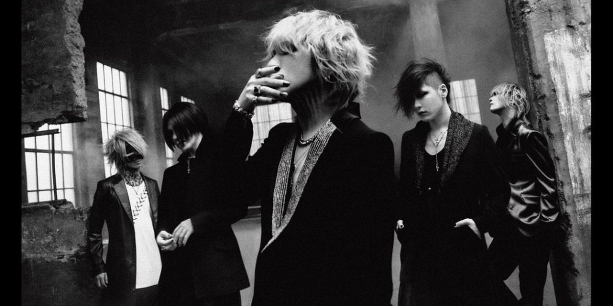 8 Best Japanese Visual Kei Band Photos, From Cool Looks to Creepy Ones