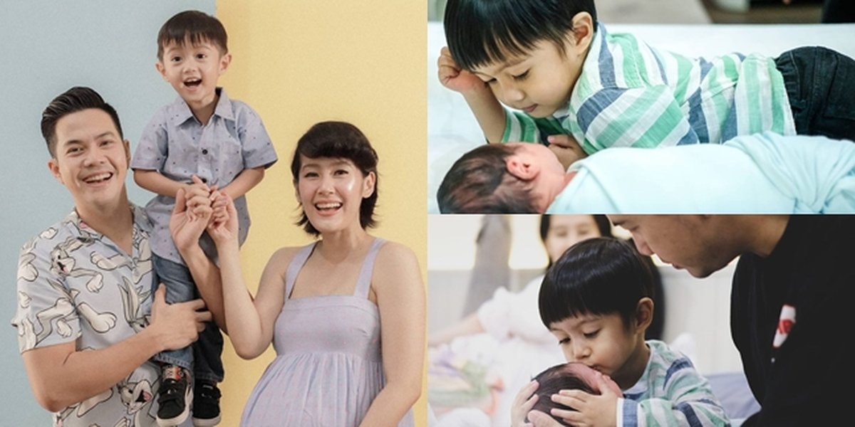 8 Portraits of Anara, Ardina Rasti's Eldest Child, Taking Care of Her Newborn Sibling, Already Able to Hold Baby Awan - A Kiss on the Forehead as an Expression of Affection