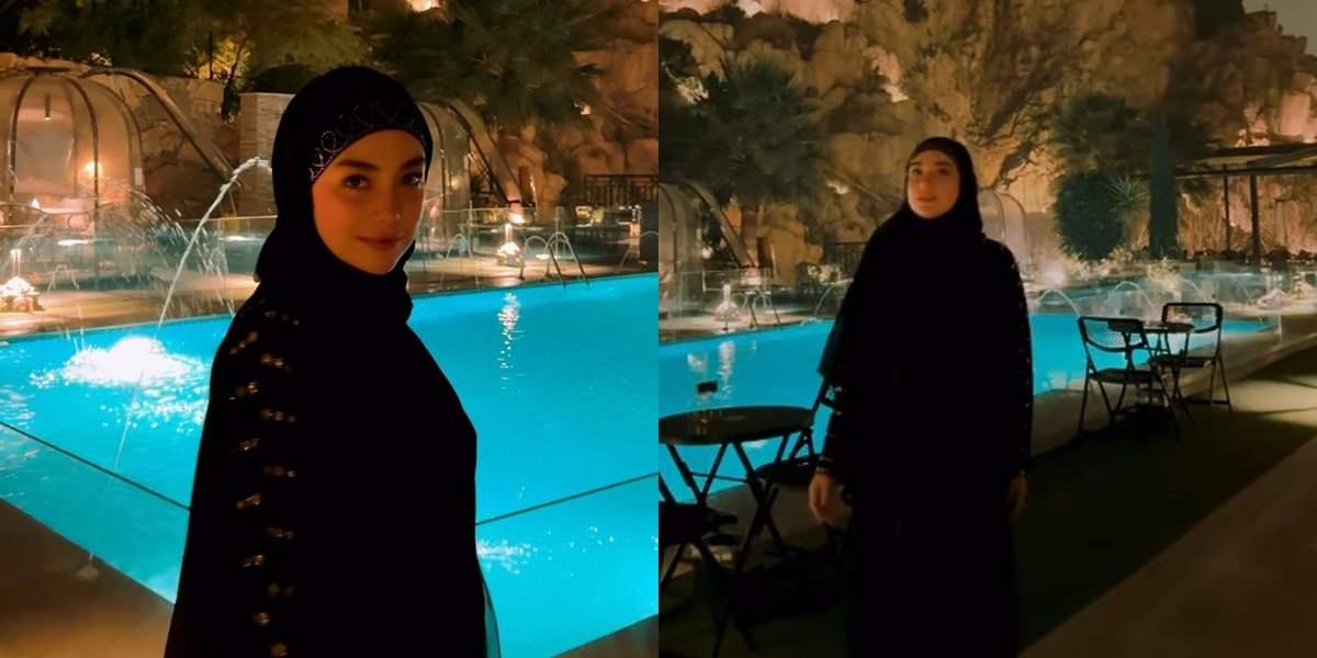 8 Portraits of Celine Evangelista on Umrah, Beautifully Serene in Muslim Syari Attire