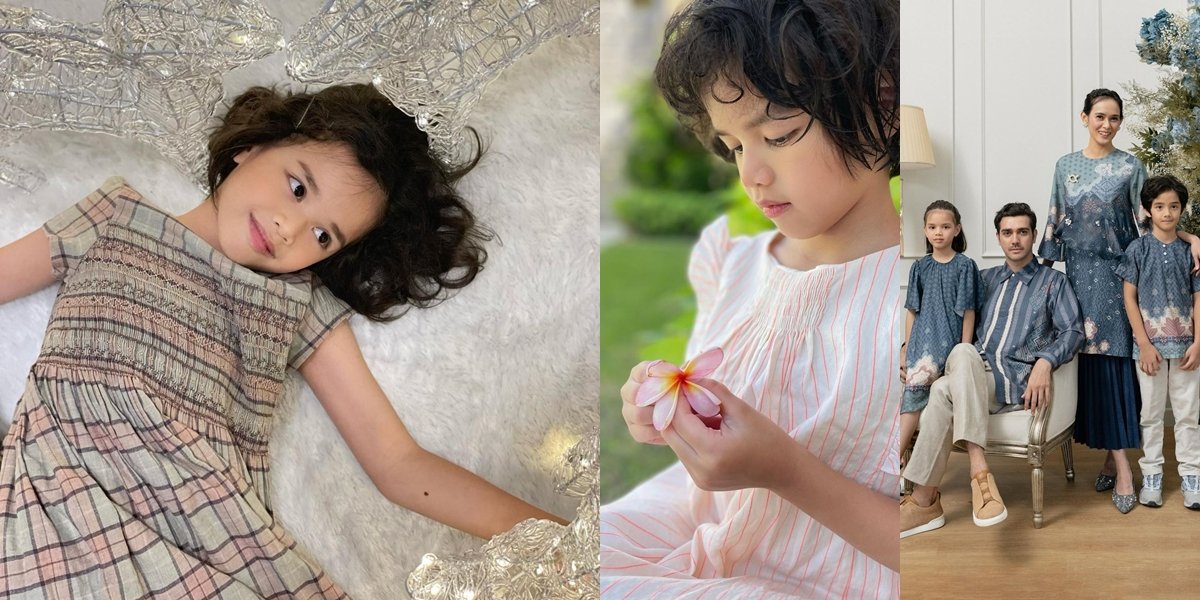 8 Photos of Clover, Renata Kusmanto and Fachri Albar's Beautiful Child, Talented as a Model Like Her Mother