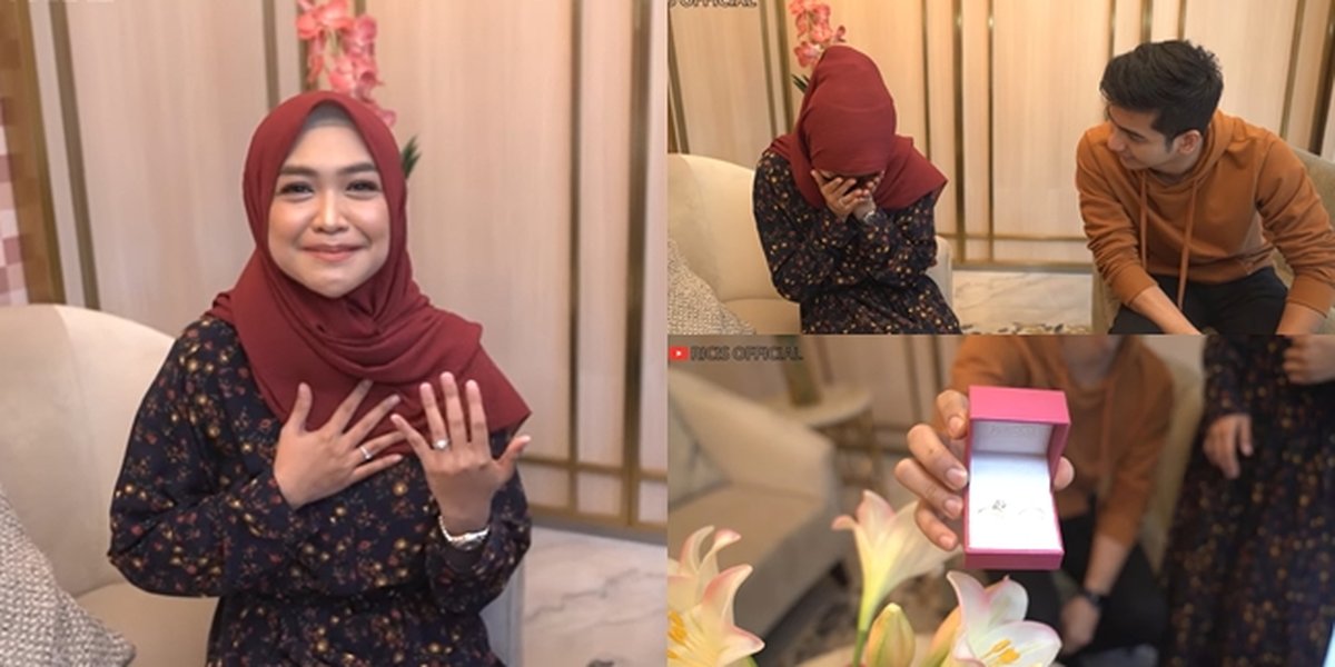 8 Portraits of Ria Ricis and Teuku Ryan's Engagement Ring Details, Luxurious with Diamonds - Full of Heart-Shaped Meaning