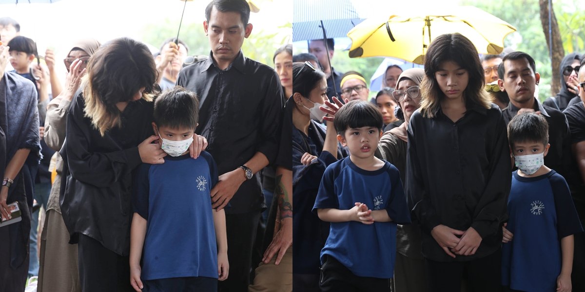 8 Photos of Drucilia Kalea Putri Stevi Agnecya and Samuel Rizal at their Mother's Funeral, Seen Strongly Supporting Their Younger Siblings