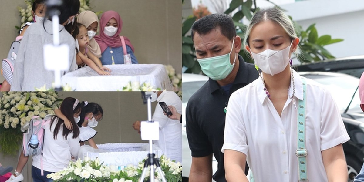 8 Portraits of Joanna Alexandra's Sadness Over the Death of Raditya Oloan, Gazing at the Body for the Last Time - Pictures of the Child Becoming the Spotlight