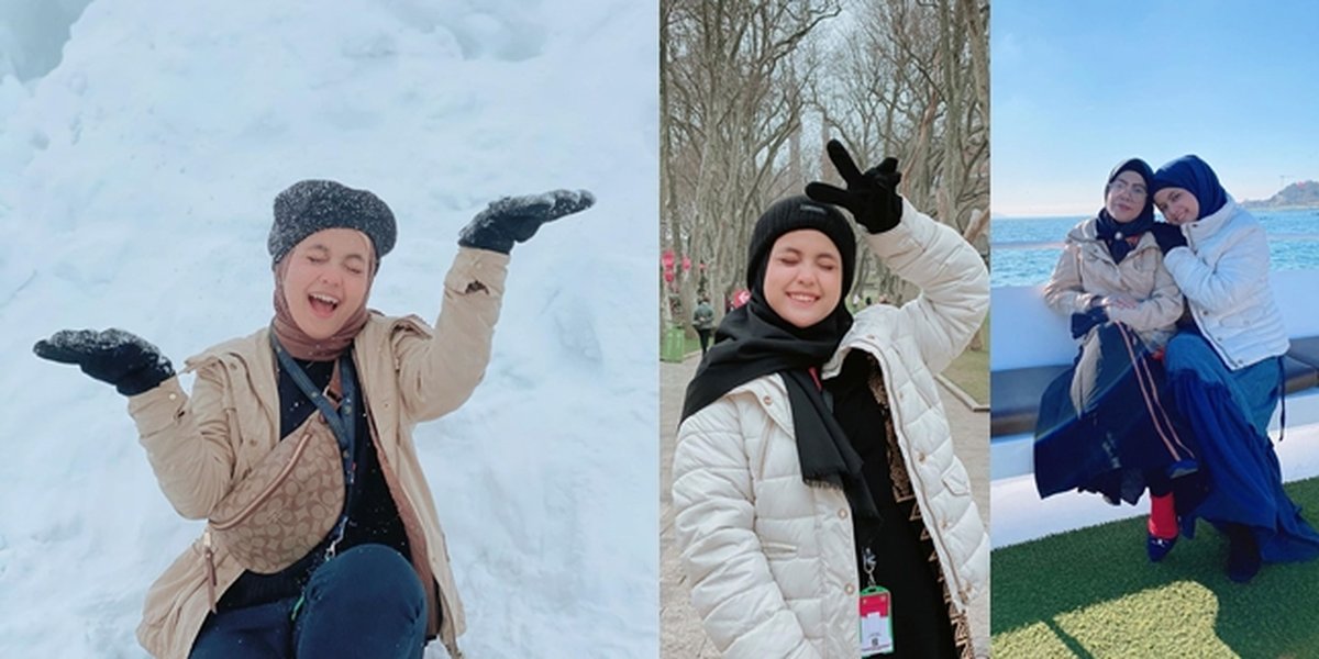 8 Photos of Putri D'Academy's Vacation in Turkey, Exploring the City - Having Fun Playing in the Snow Before Umrah