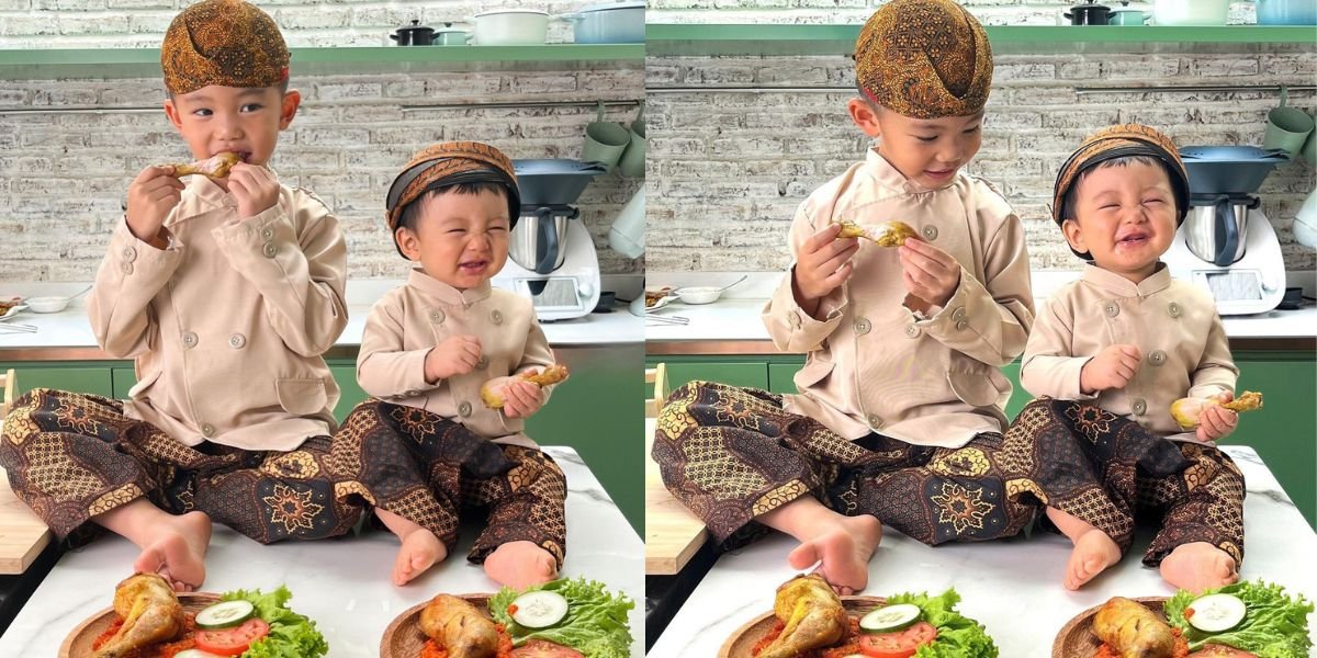 8 Cute Pictures of Arthur and Timo, Chef Arnold's Children, Wearing Javanese Traditional Clothes, Sitting Calmly Eating Fried Chicken - Their Expressions are Adorable!