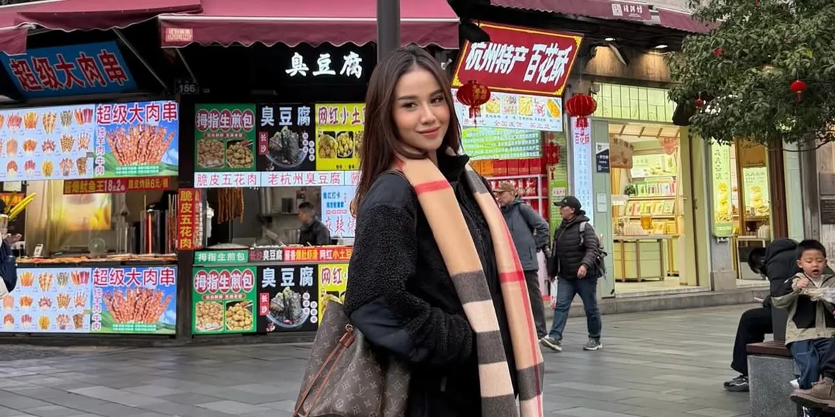 8 Photos of Mayang Lucyana's Vacation in Hangzhou, Food Adventures to Live Shopping