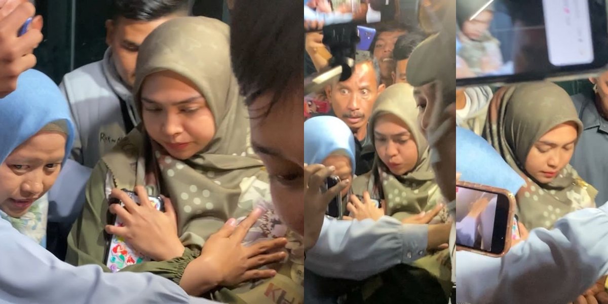8 Photos of Ria Ricis Bowing Down and Refusing to Answer Questions about her Divorce Lawsuit against Teuku Ryan, Immediately Entering the Car