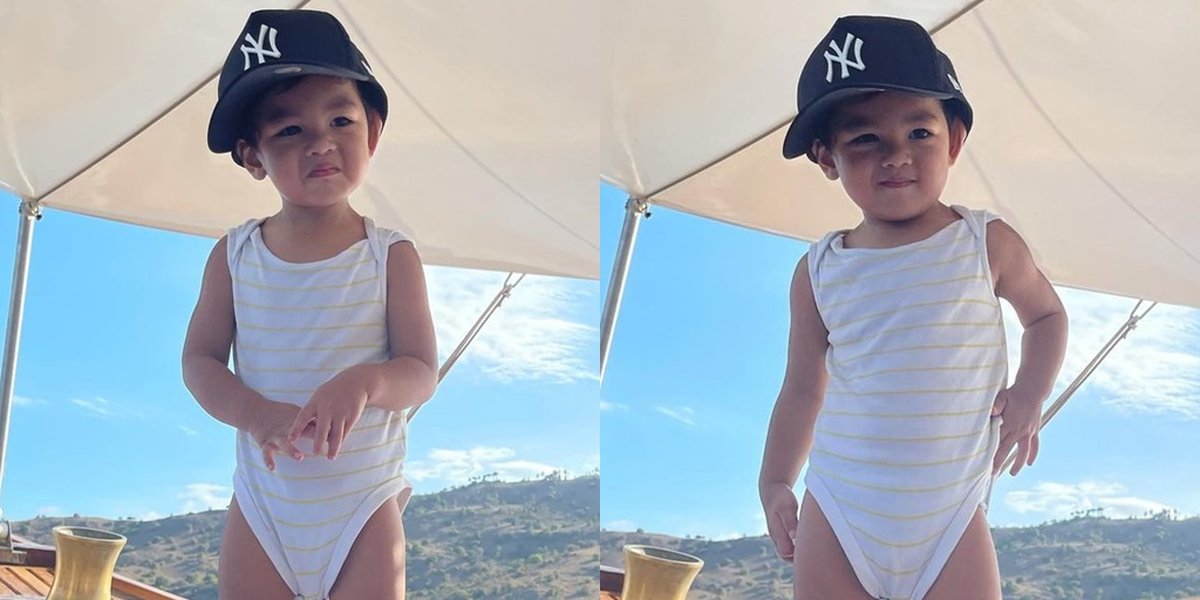 8 Latest Portraits of Arkana Mawardi, Nikita Mirzani's Son, who is Getting Handsome, Cute with a Playful Pose - Adorable with a Cute Hat