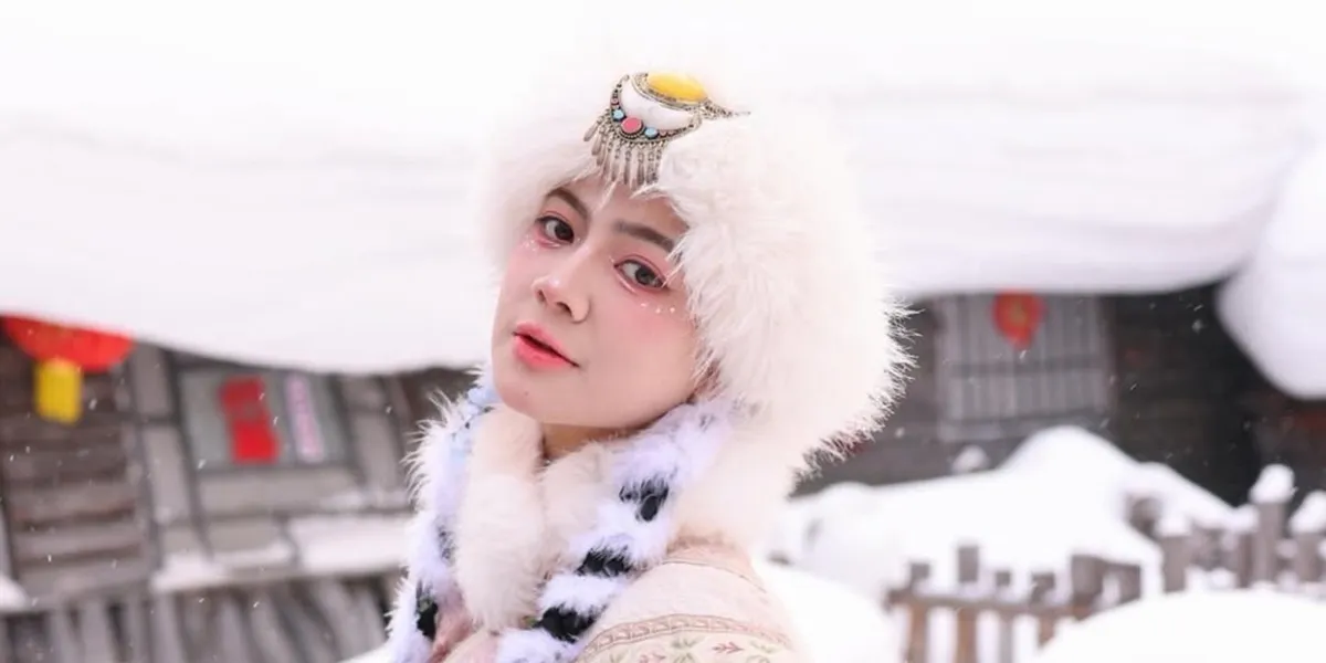 9 Vacation Photos of Felicya Angelista in Harbin, Her Douyin Makeup is Stunning
