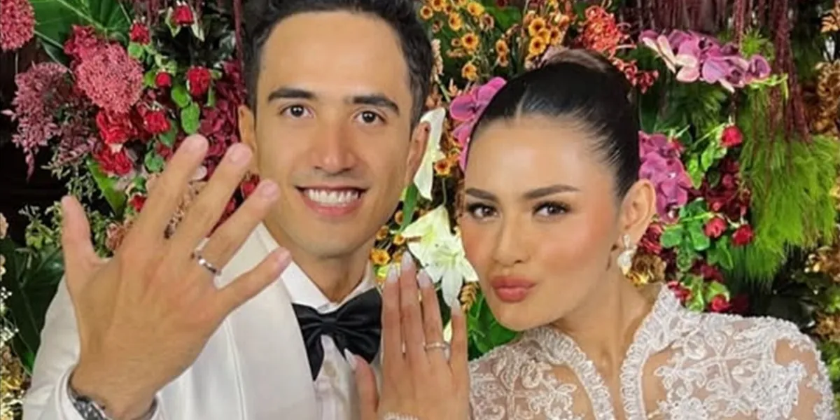 9 Portraits of FTV Artist Rachquel Nesia's Wedding, from Siraman to Reception