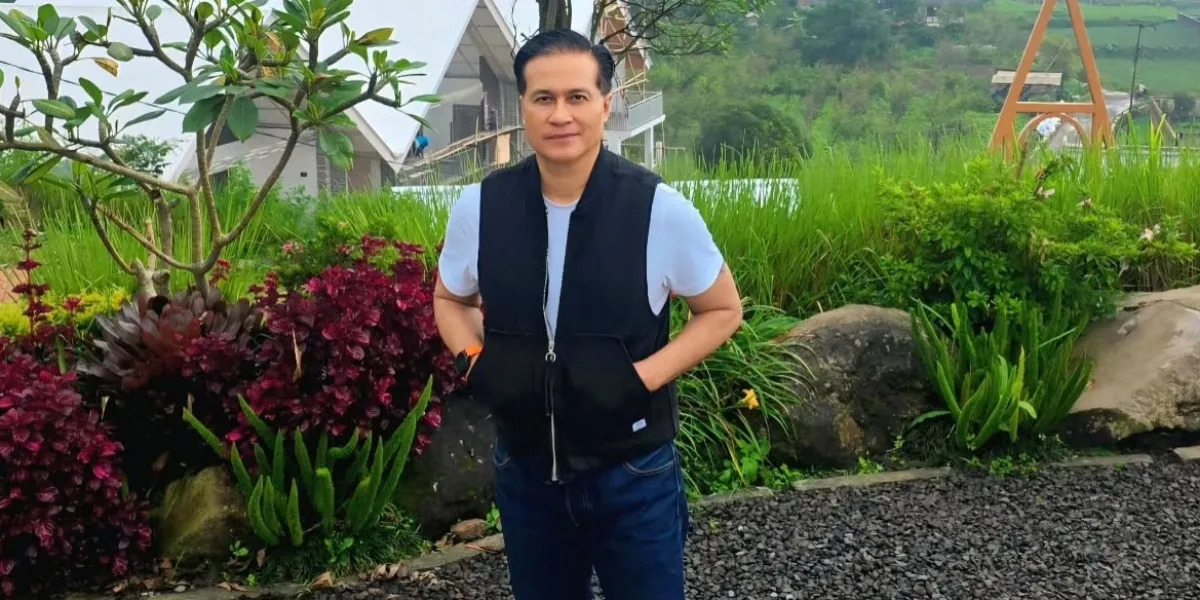 Adjie Pangestu Surprised His Name Was Mentioned as Ressa's Father, Denies Being Denada's Ex