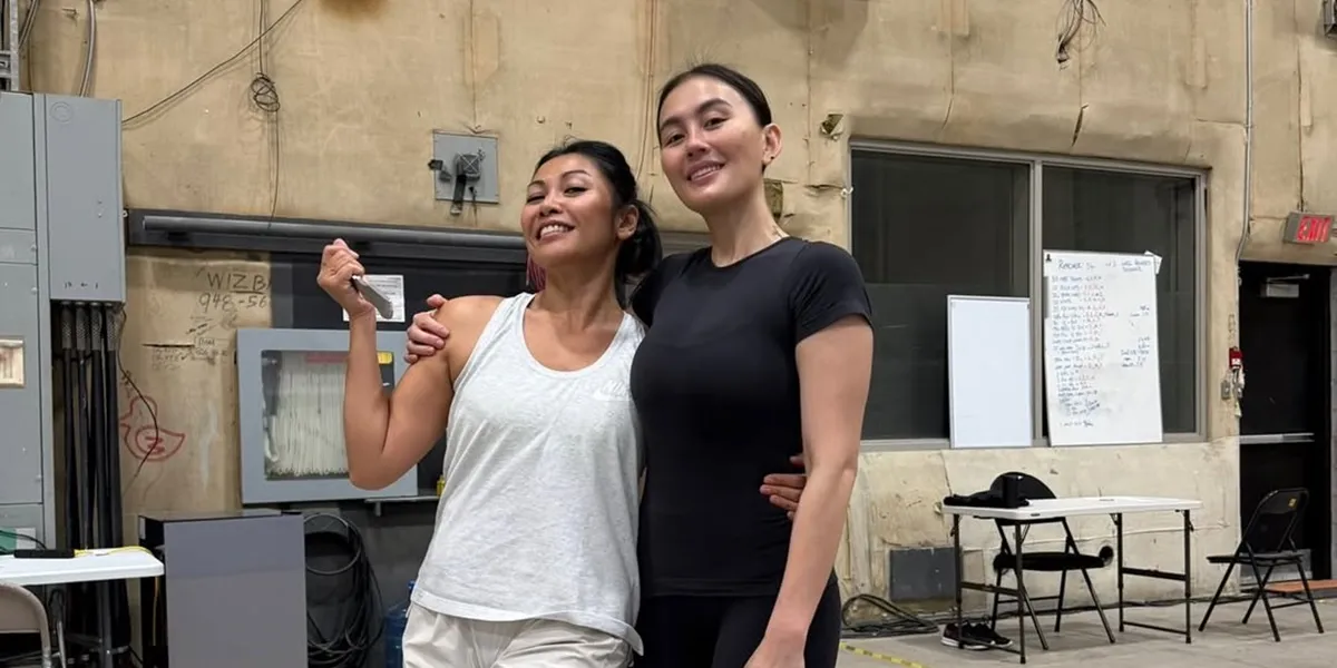 Agnez Mo and Anggun C Sasmi Star in REACHER SEASON 4, Here are 9 Moments of Togetherness on Set