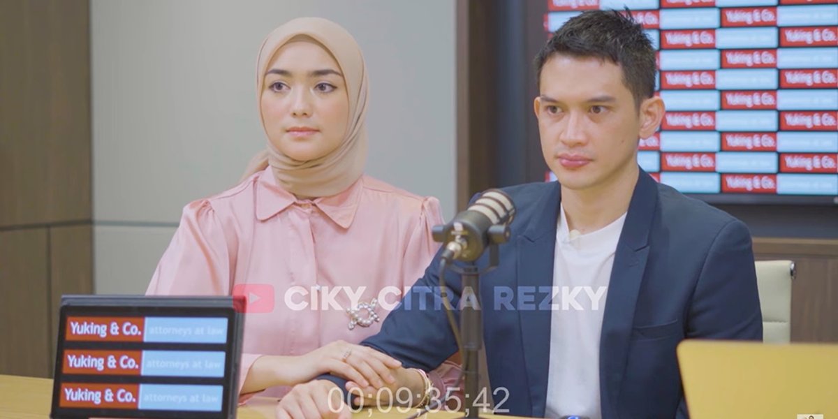 Finally Speak Up, Rezky Aditya Ready to Take DNA Test with Wenny Ariani's Child - Citra Kirana's Face Becomes the Spotlight When Accompanying Her Husband