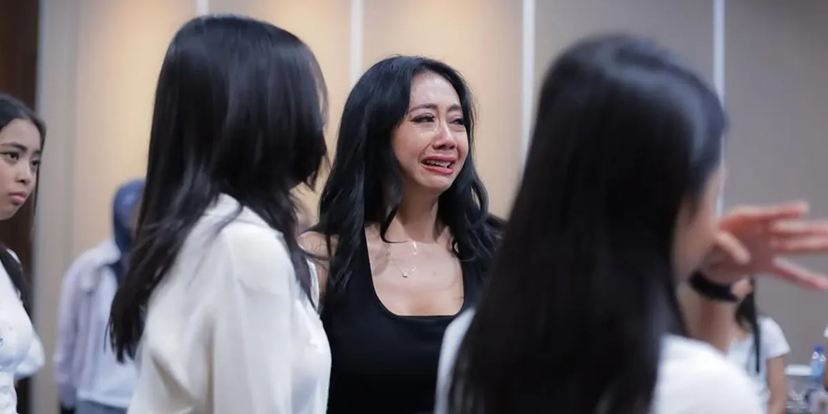 Anjasmara and Asri Welas Descend from the Mountain, Create New Stars in 'The Next Star Bootcamp'