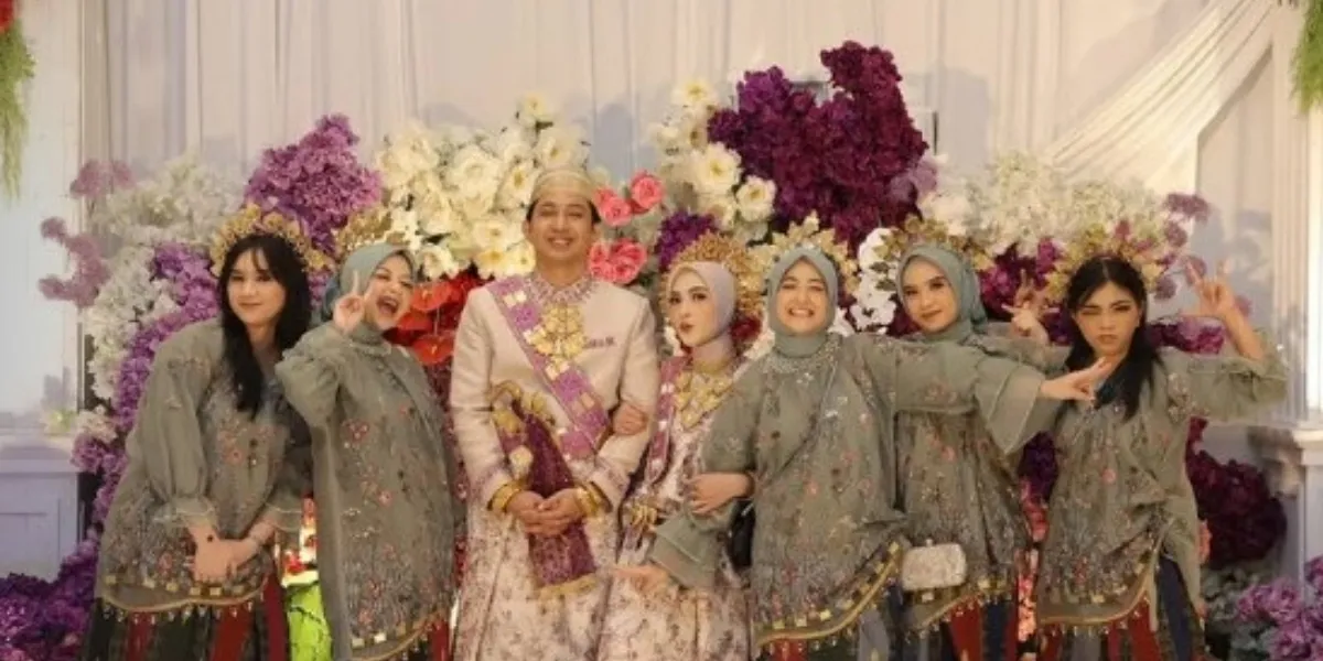 Arafah Rianti and Halda Become Bridesmaids at Feby Putri's Wedding, Beautiful in Bodo Dress