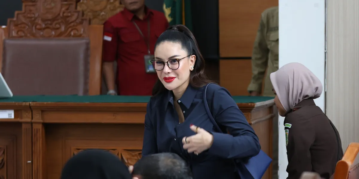 The Origin of the Rp350 Million Uncovered, Nikita Mirzani Calls it a Sincere Gift from Shella Saukia