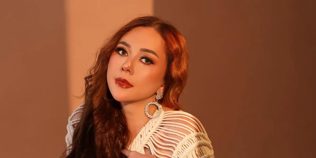 Aura Kasih Balas Komentar Lisa Mariana, Ajak Sunmori Di Tengah Isu Selingkuh RK