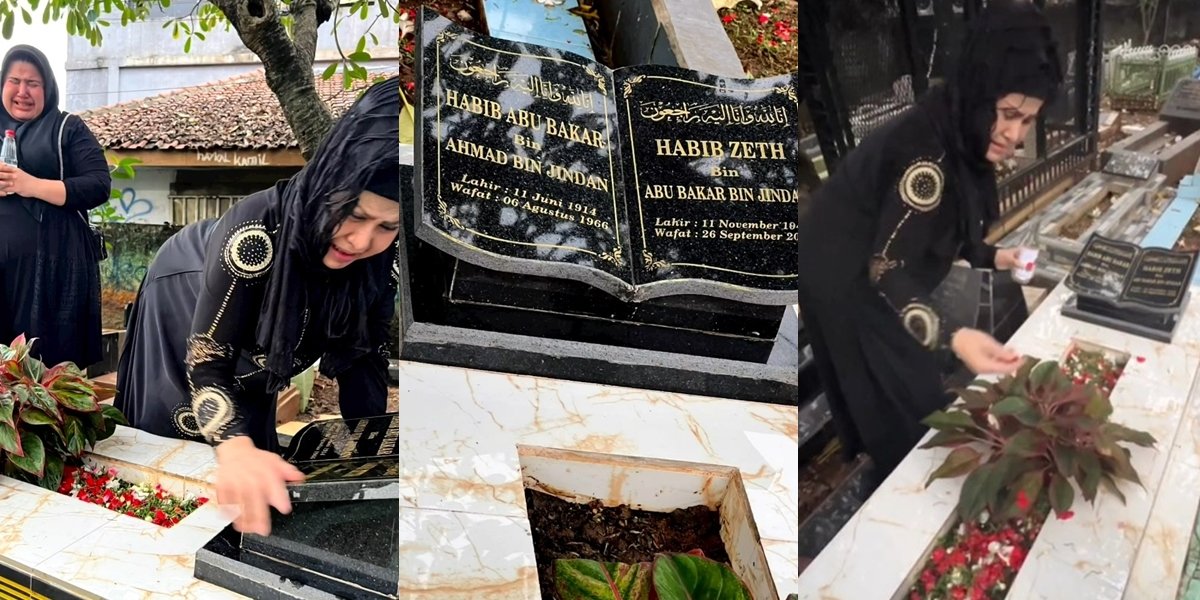 Flood of Tears, 8 Photos of Elvy Sukaesih Visiting the Grave of Her Deceased Ex-Husband Before Ramadan