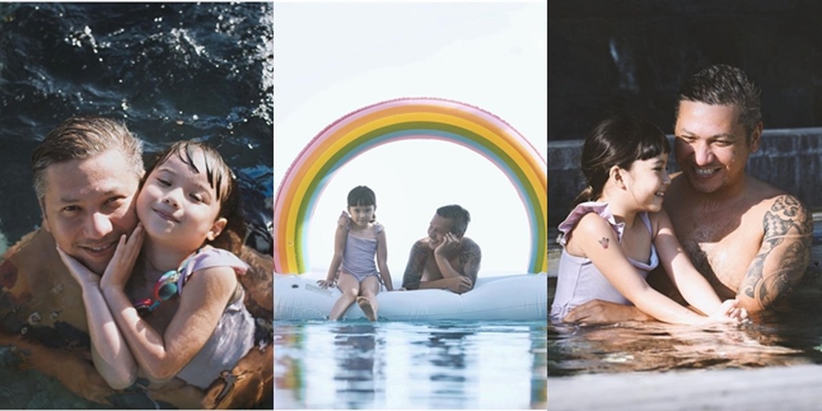 Father and Son Goals, 7 Warm Portraits of Gading Marten's Togetherness Swimming with Gempi During Vacation in Bali