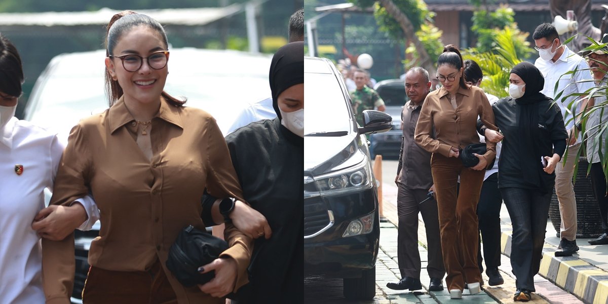 Evidence of Nikita Mirzani Related to Allegations of Extortion, Including a Car and Cash Amounting to Rp3 Billion