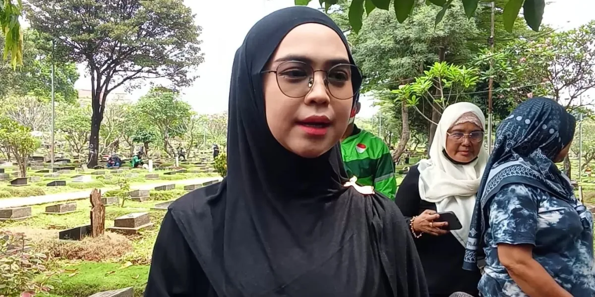 Provide Assistance for the Family, Ria Ricis Sad to See the Incident Experienced by Affan Kurniawan