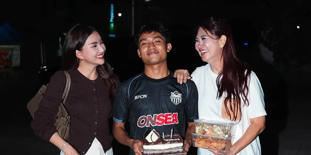 Betrand Peto's Birthday, Sarwendah and Ruben Onsu Give Special Surprise