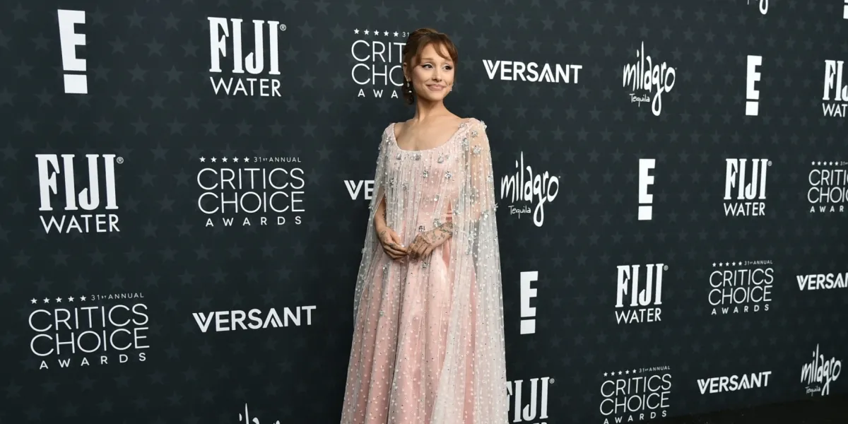 Black Carpet 31st Critics' Choice Awards, Featuring Ariana Grande - Lee Byung Hun