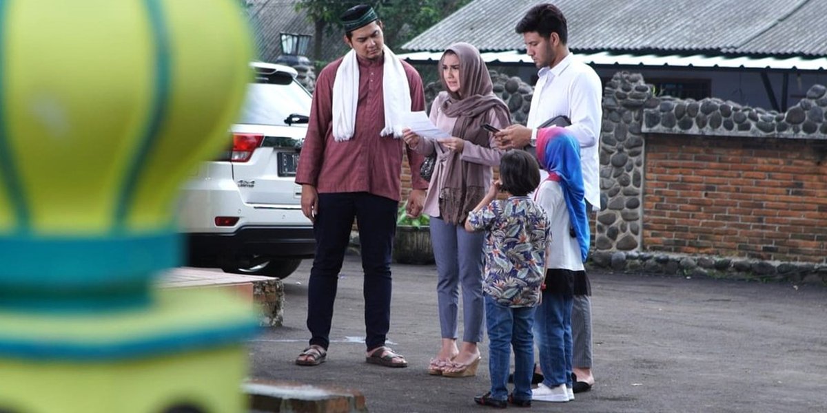 Leaked Photos of Scenes from the Soap Opera 'CINTA SUCI', Airs on April 22