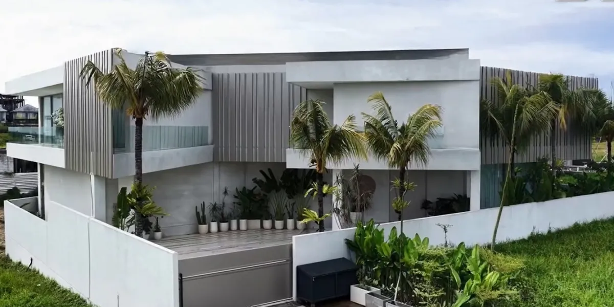 Boy William Reveals New Villa in Canggu, All White
