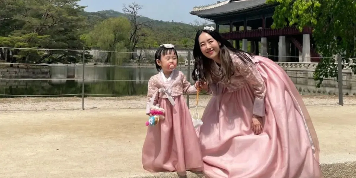 Byul Posting Photos of Her Child Who Appears to be Getting Healthier After Being Diagnosed with Guillain Barre Syndrome