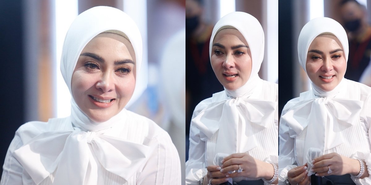 Beautiful in All White, 8 Unfiltered and Unedited Photos of Syahrini's Natural Face - Proof that Incess is Just Like Us?