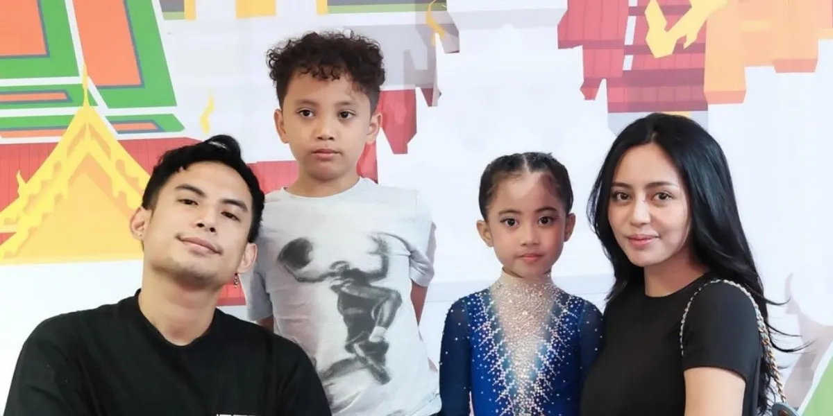 Chava, Rachel Vennya's Daughter, Wins First Place in Thailand Ice Skating Competition