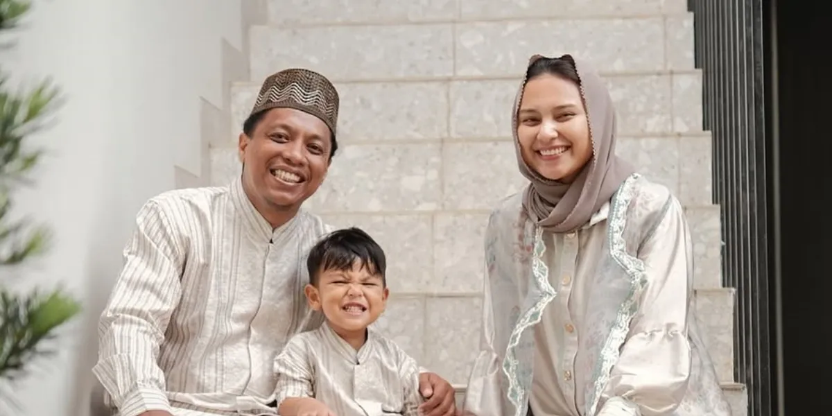 Arie Kriting and Indah Permatasari's Kitchen, Modern Minimalist Design