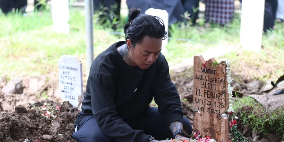 Visit the Grave of Lula Lahfah, Reza Arap Reveals the Late's Dream