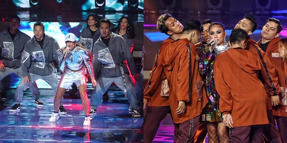 Line of Photos of Agnez Mo on the 25th Anniversary Concert Stage of Indosiar, Super Cool!