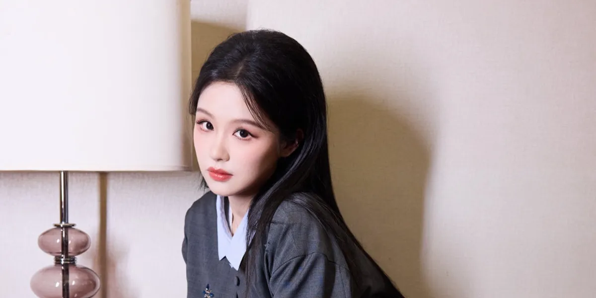 The Series of Beautiful Charms of Chinese Celebrities with Enchanting Visuals and Unique Charisma