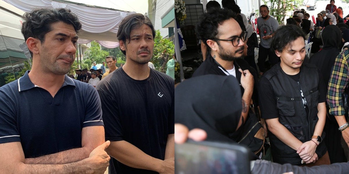 List of Celebrities who Came to Pay their Respects at the Late Yayu Unru's House, Reza Rahadian to Vino Bastian in Mourning